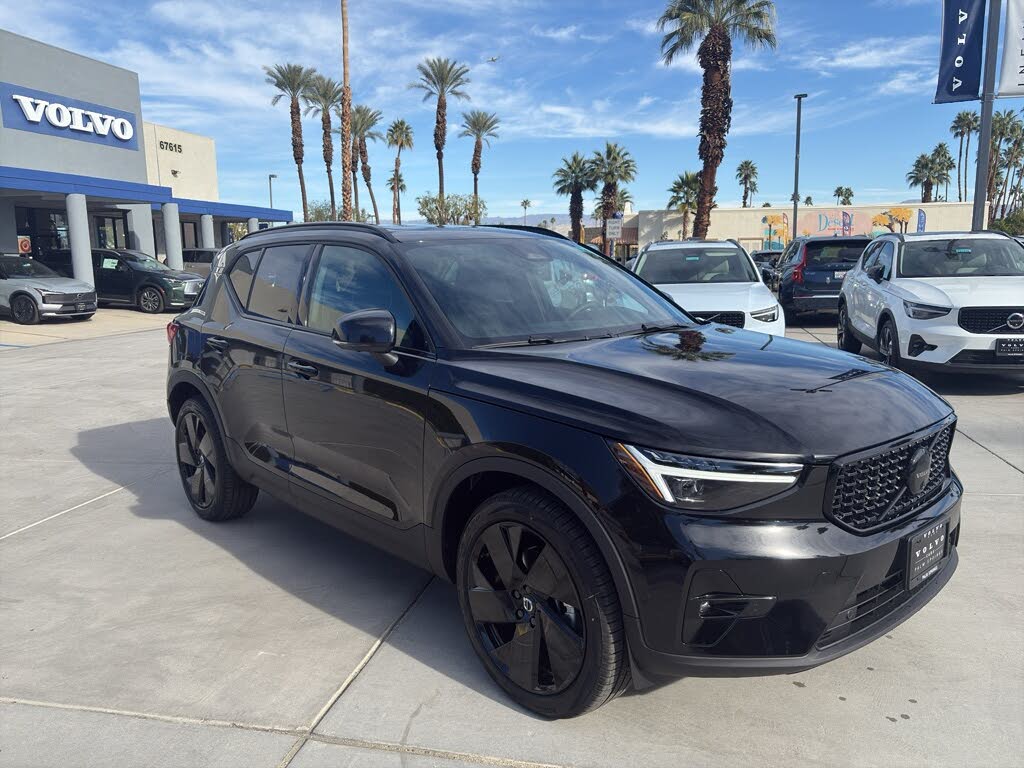 2026 Volvo XC40 B5 Ultra Black Edition AWD