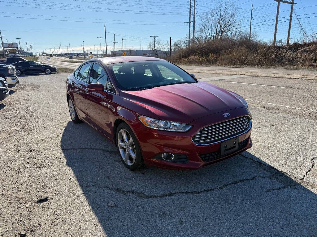 2016 Ford Fusion SE