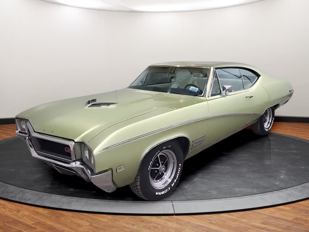 2023 Cadillac XT4 Premium Luxury AWD