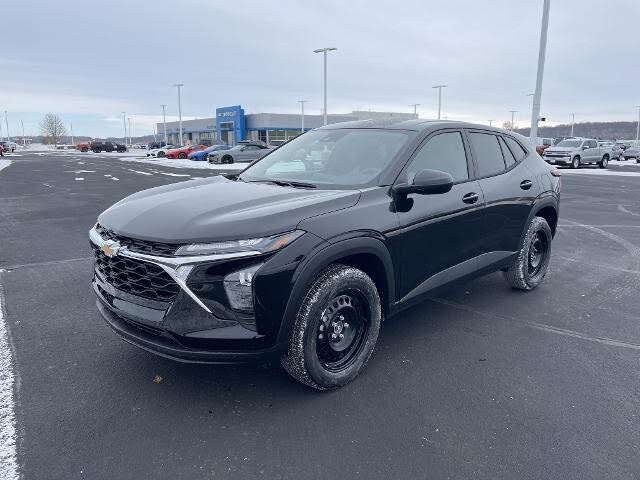 2026 Chevrolet Trax LS FWD