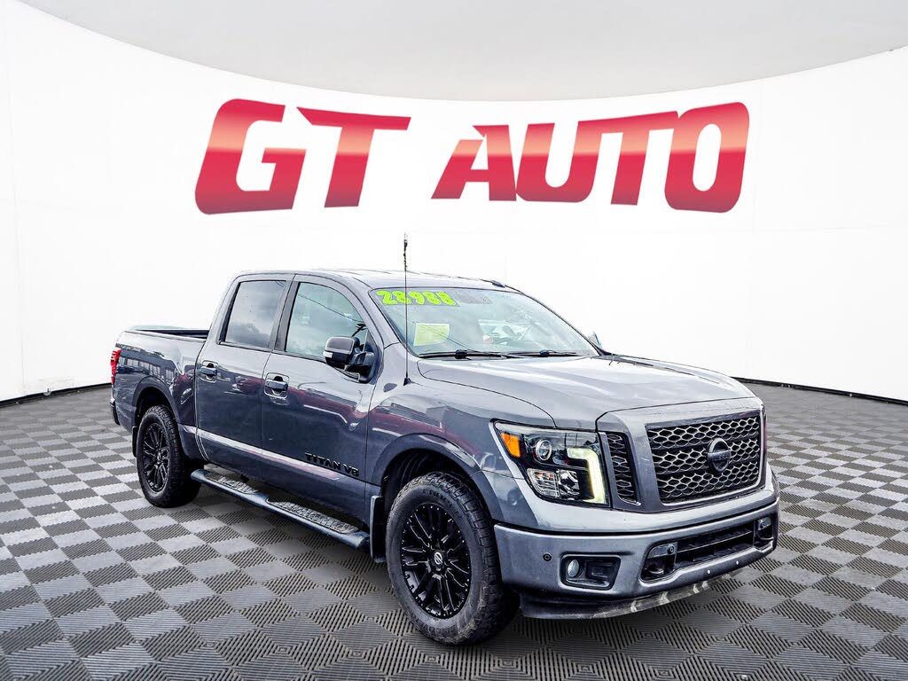 2018 Nissan Titan SV Crew Cab 4WD