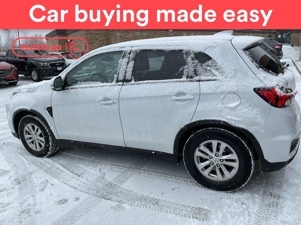 2022 Mitsubishi RVR SE AWC