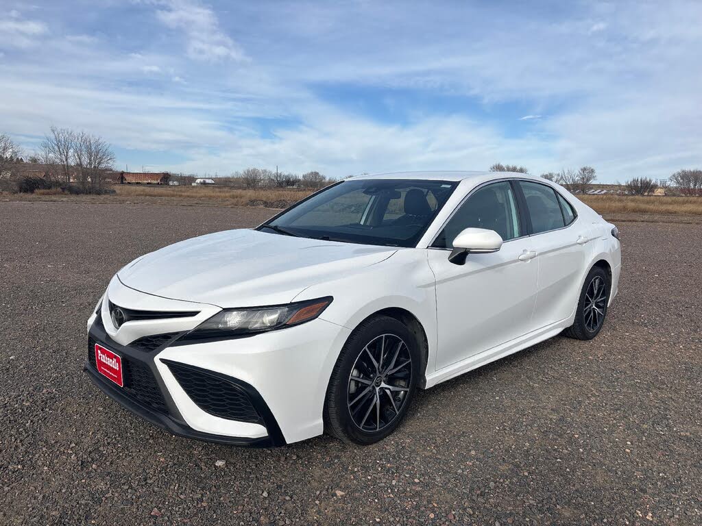 2022 Toyota Camry SE FWD