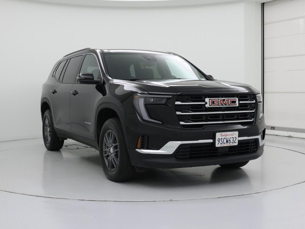 2025 GMC Acadia Elevation FWD