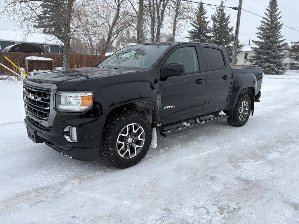 2022 GMC Canyon AT4 Crew Cab 4WD with Cloth