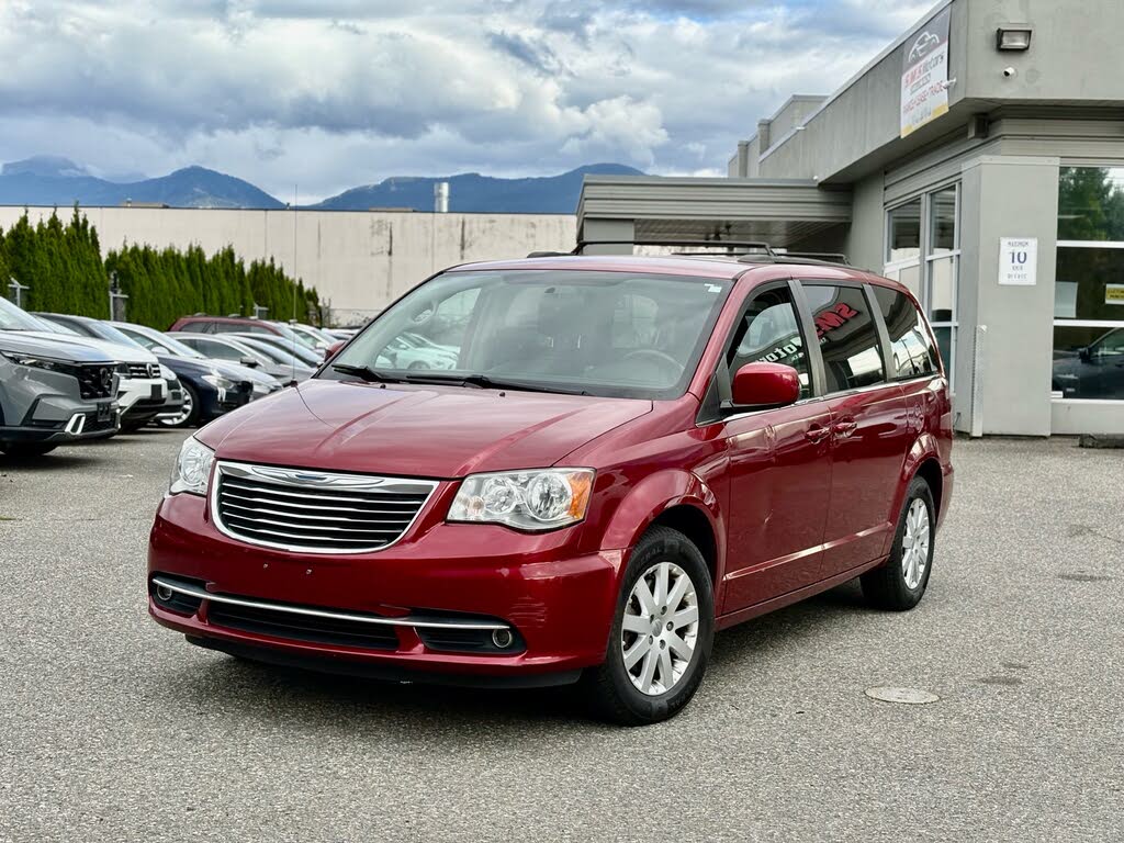 Chrysler Town & Country Touring FWD 2015