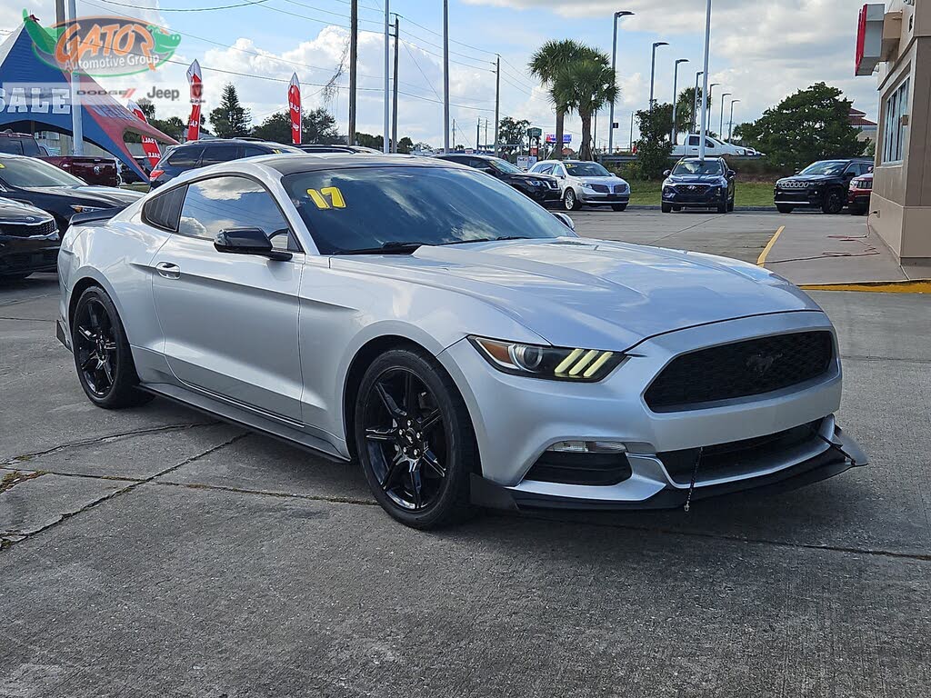 2017 Ford Mustang V6 Coupe RWD