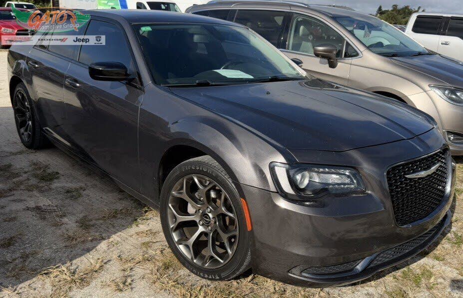 2018 Chrysler 300 Touring RWD