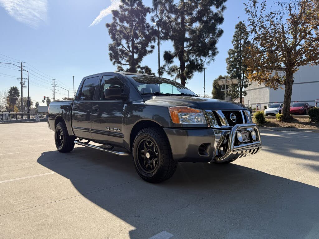 2012 Nissan Titan SV Crew Cab