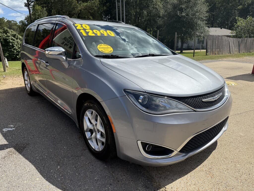 2020 Chrysler Pacifica Limited FWD