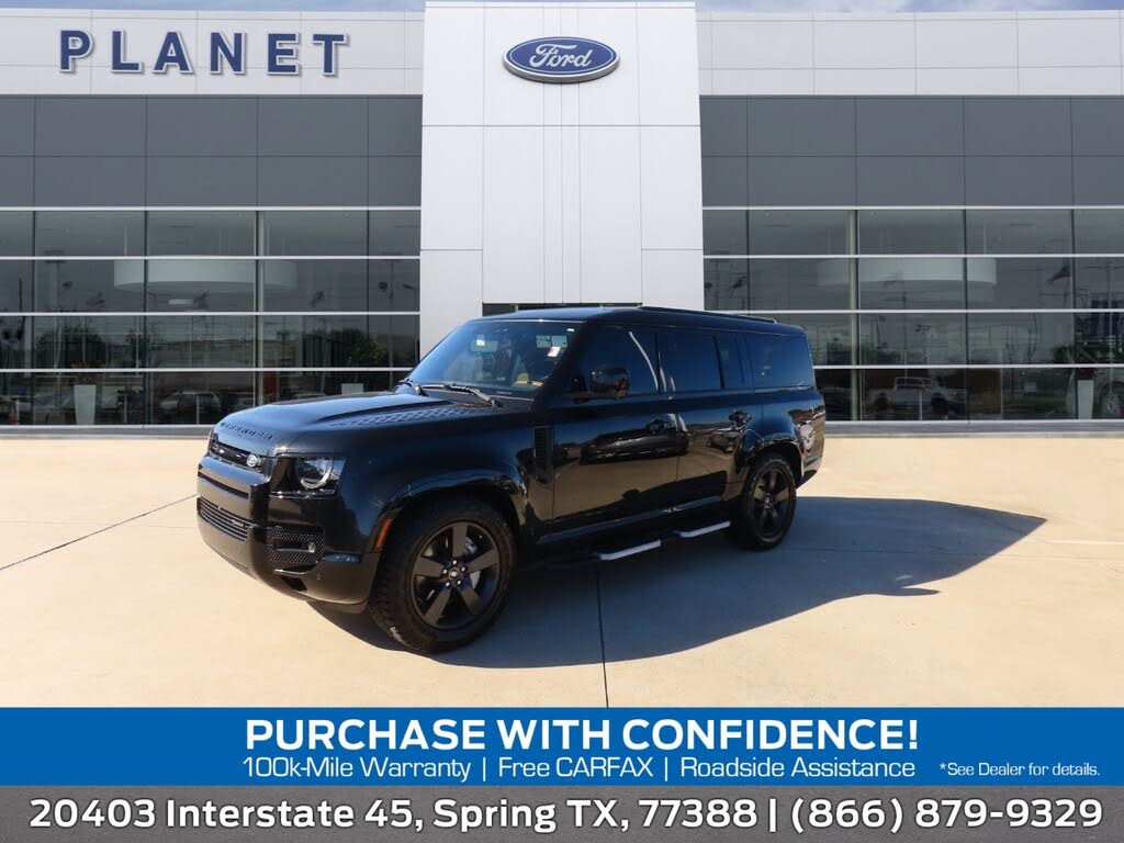 2023 Land Rover Defender 130 X-Dynamic SE AWD