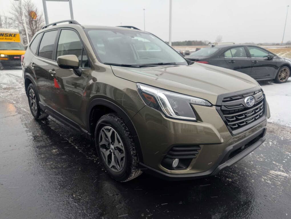 2023 Subaru Forester Premium Crossover AWD