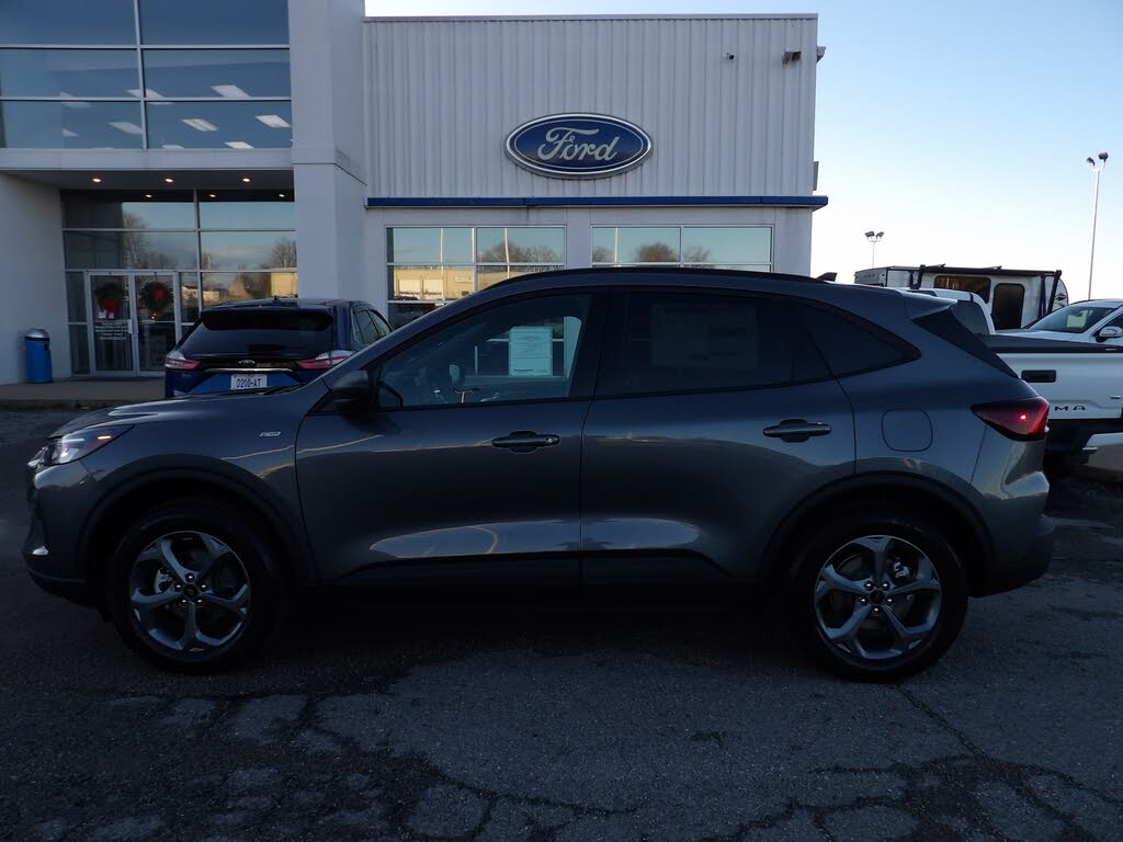2026 Ford Escape ST-Line AWD