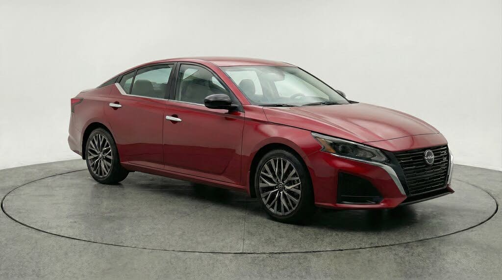 2025 Nissan Altima 2.5 SV FWD