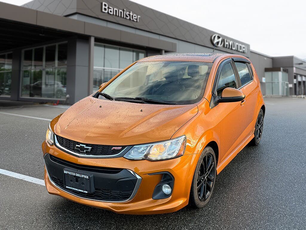 Chevrolet Sonic Premier Hatchback FWD 2018