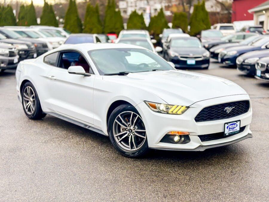 2015 Ford Mustang EcoBoost Premium Coupe RWD