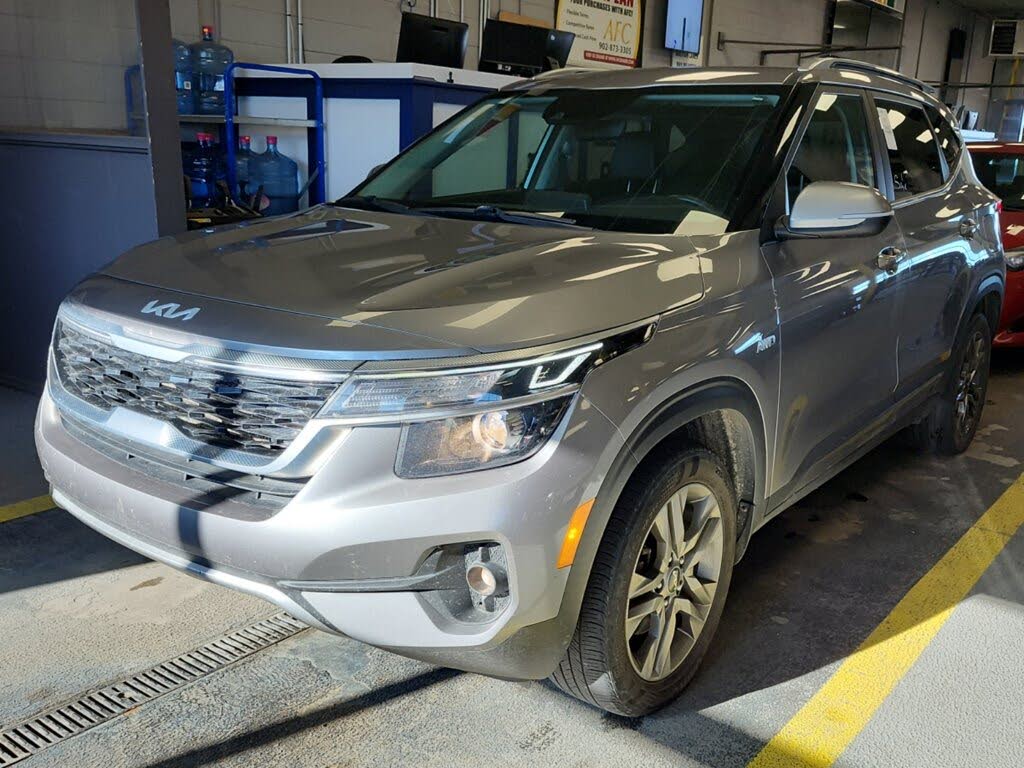2022 Kia Seltos EX AWD