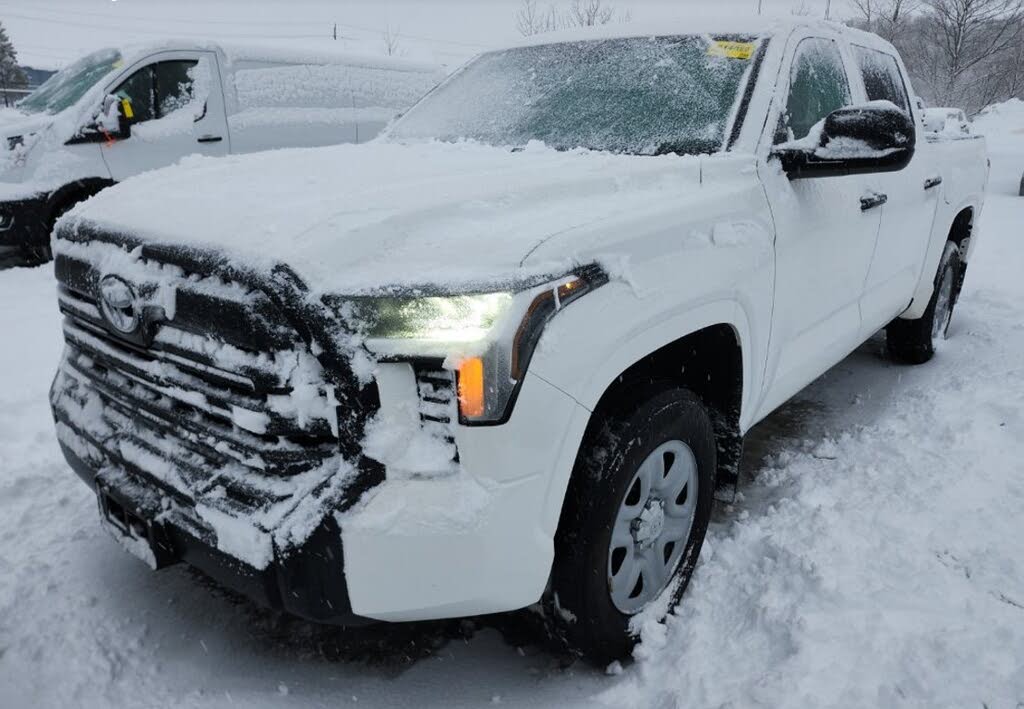 2024 Toyota Tundra SR CrewMax Cab 4WD