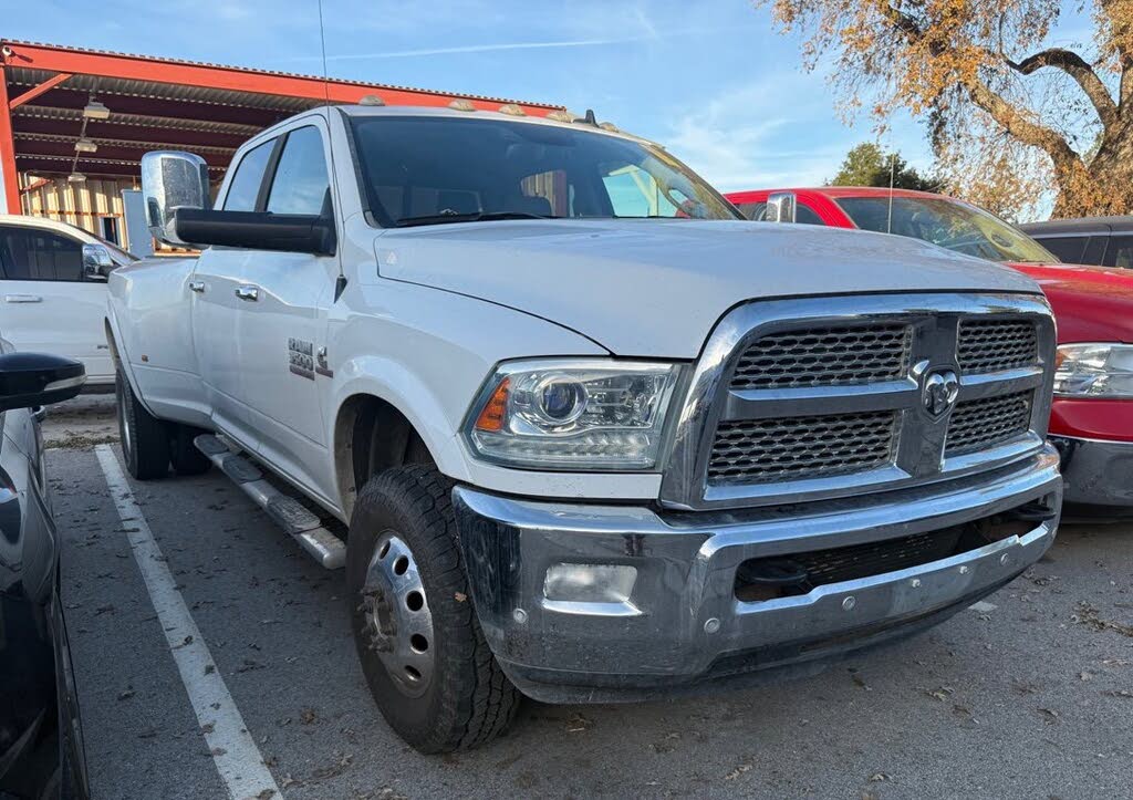 2016 RAM 3500 Laramie Crew Cab LB DRW 4WD
