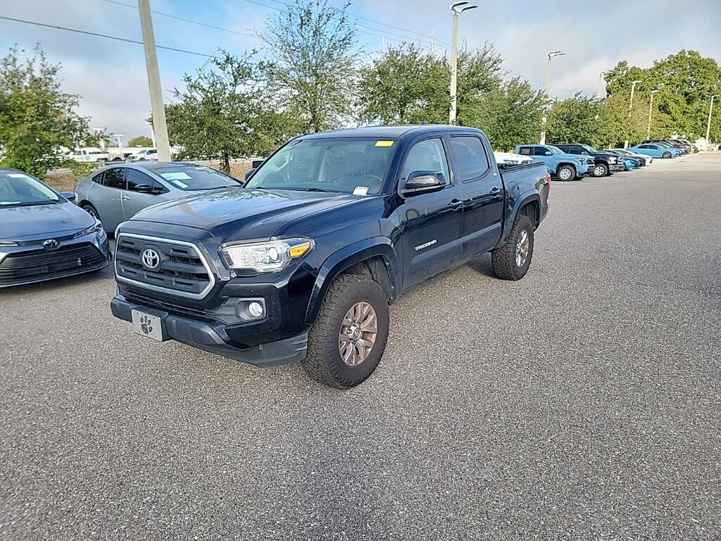 2017 Toyota Tacoma SR5 V6 Double Cab 4WD