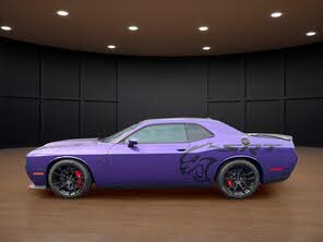 Dodge Challenger SRT Hellcat Jailbreak RWD