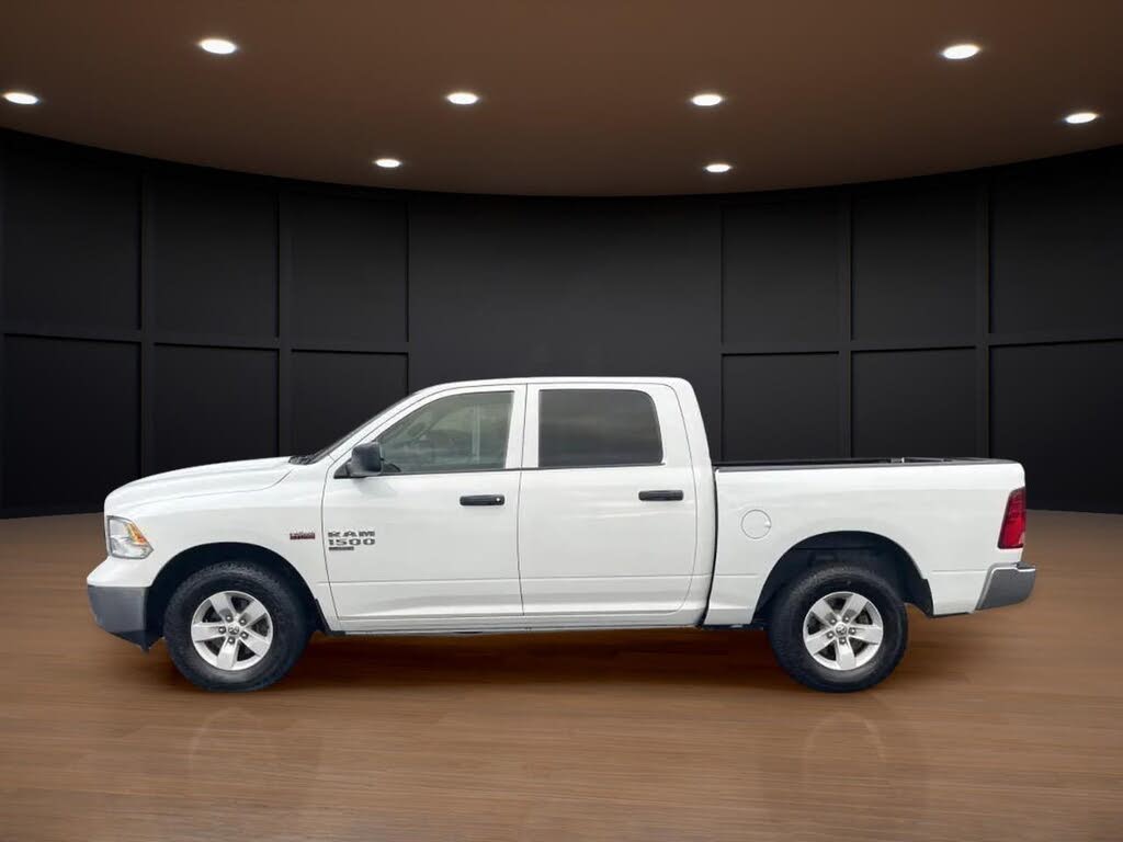 2023 RAM 1500 Classic SLT Crew Cab 4WD