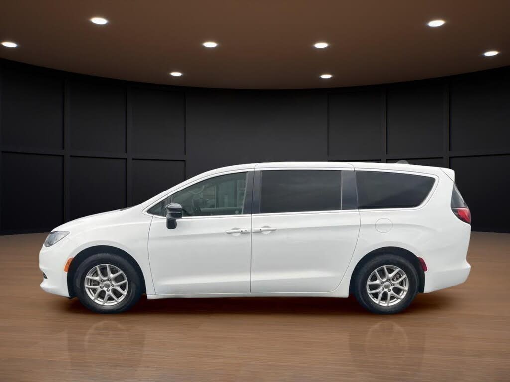 2024 Chrysler Grand Caravan SXT FWD