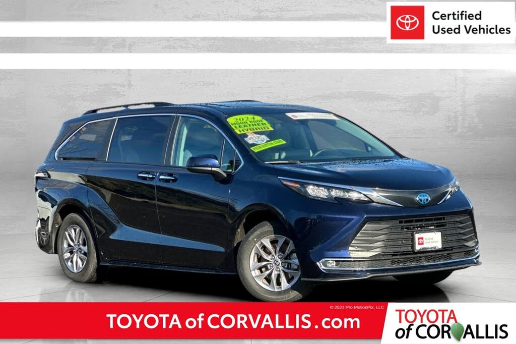 2024 Toyota Sienna XLE 7-Passenger FWD