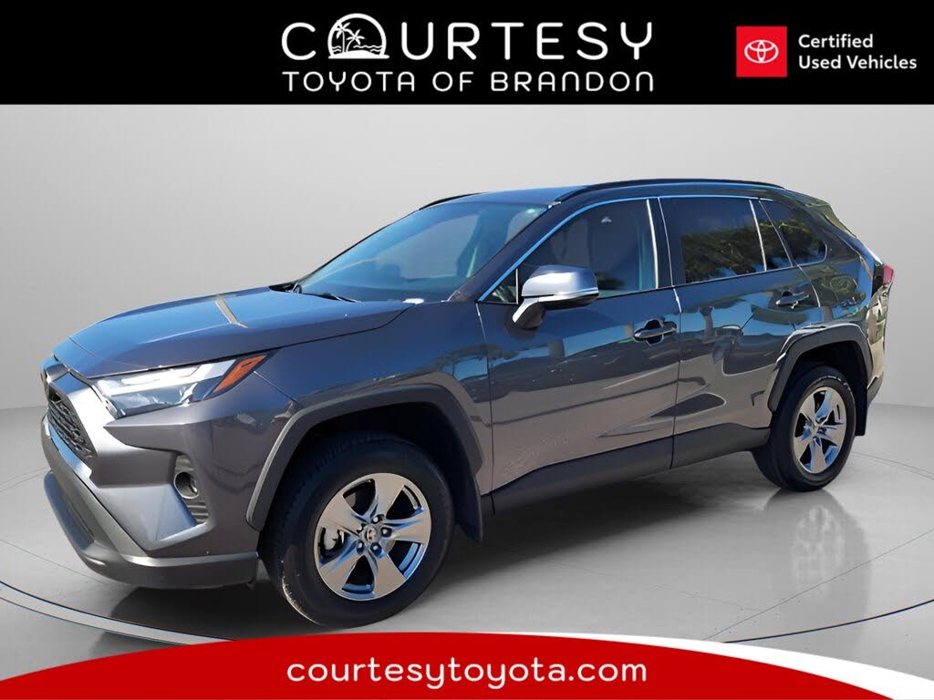 2025 Toyota RAV4 XLE FWD