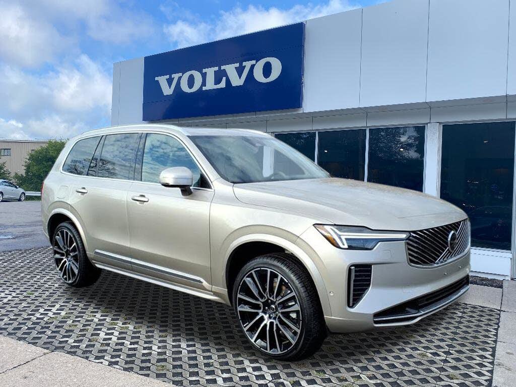 2026 Volvo XC90 B6 Plus 7-Passenger AWD