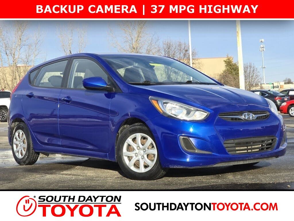2014 Hyundai Accent GS 4-Door Hatchback FWD