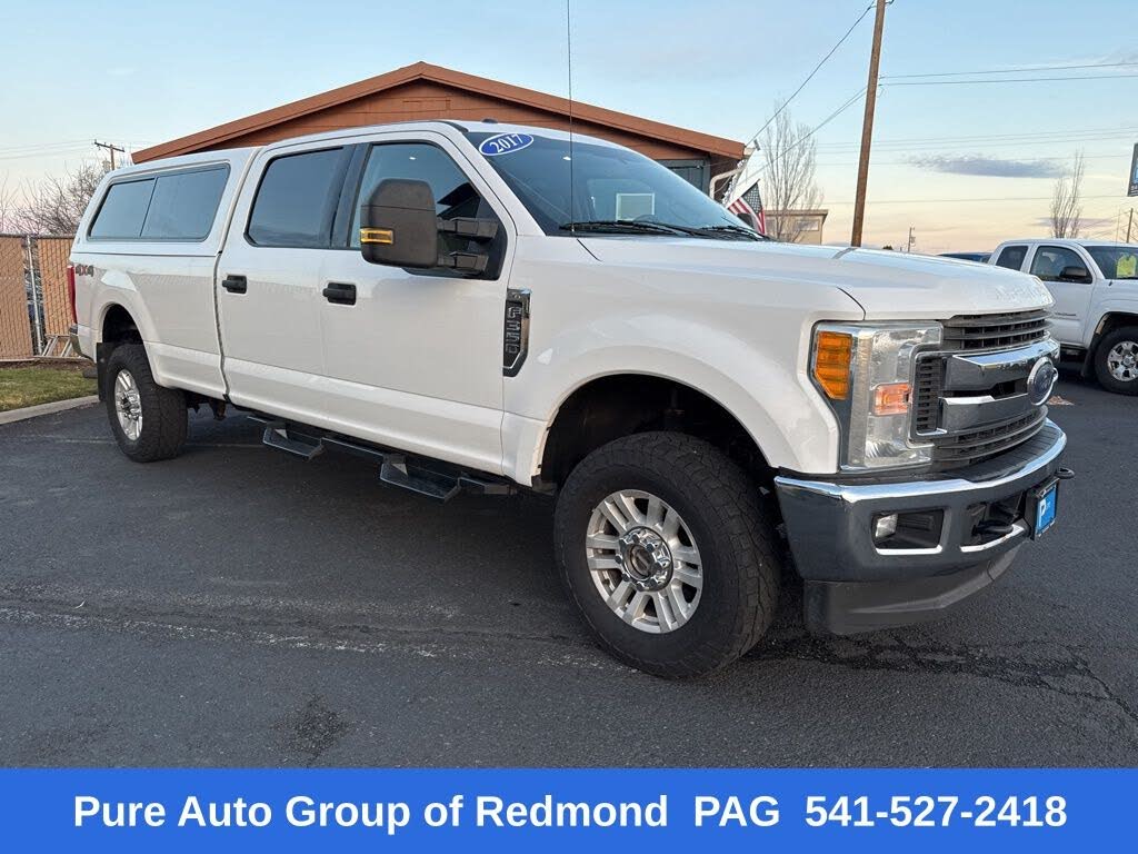 2017 Ford F-350 Super Duty XLT Crew Cab 4WD