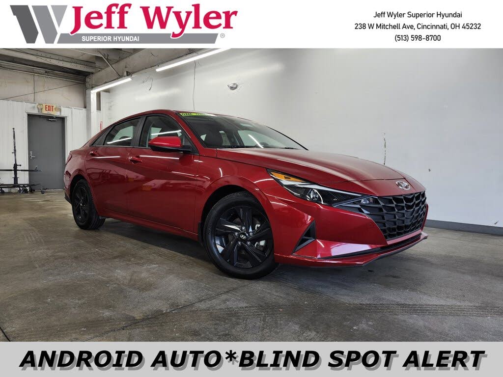 2023 Hyundai Elantra SEL FWD