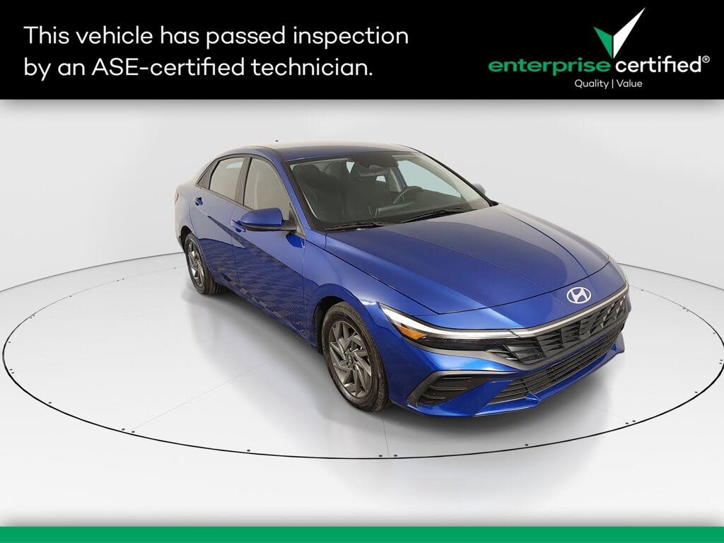 2024 Hyundai Elantra SEL FWD