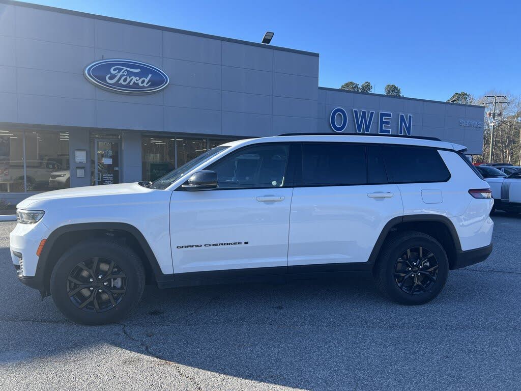 2024 Jeep Grand Cherokee L Altitude 4WD