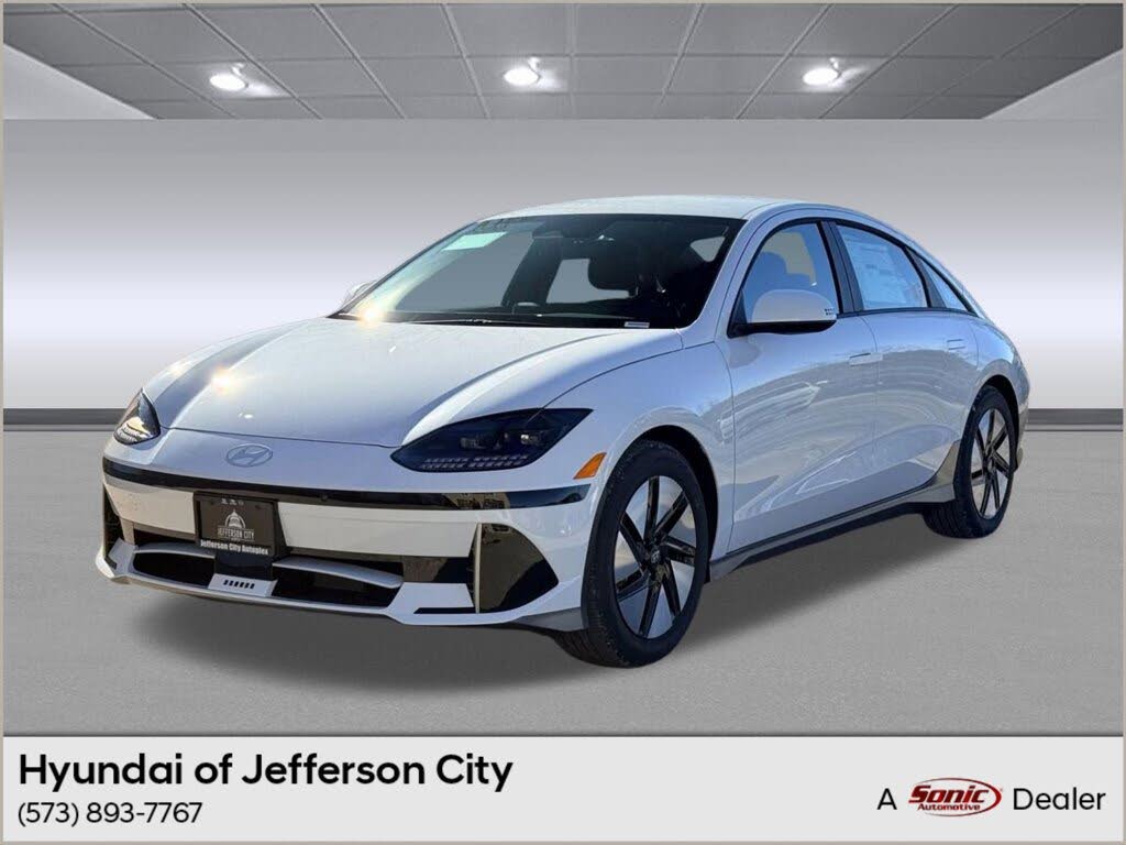 2025 Hyundai Ioniq 6 SE RWD