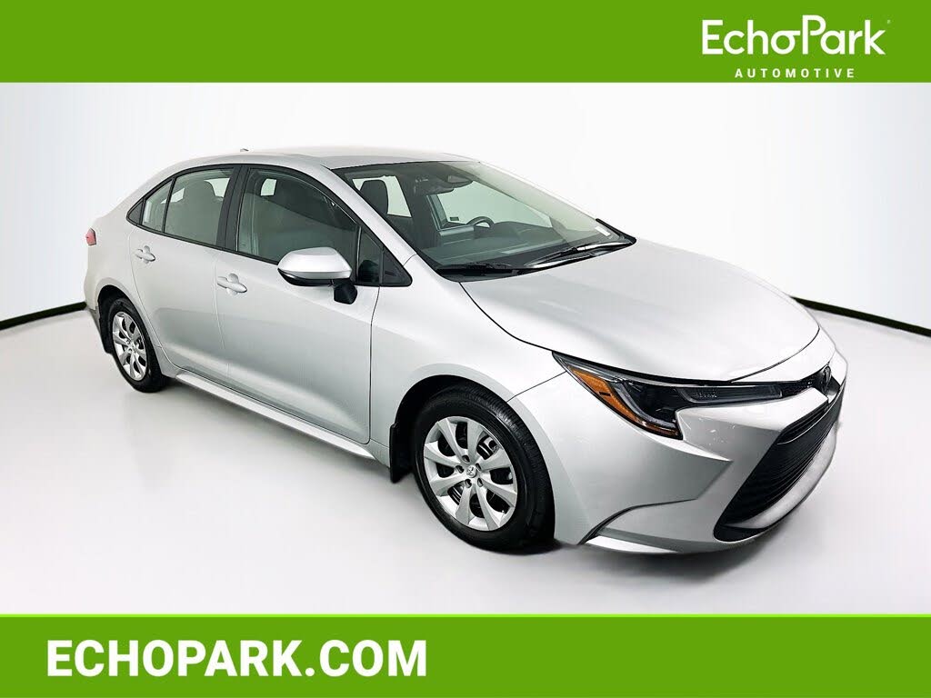 2025 Toyota Corolla LE FWD