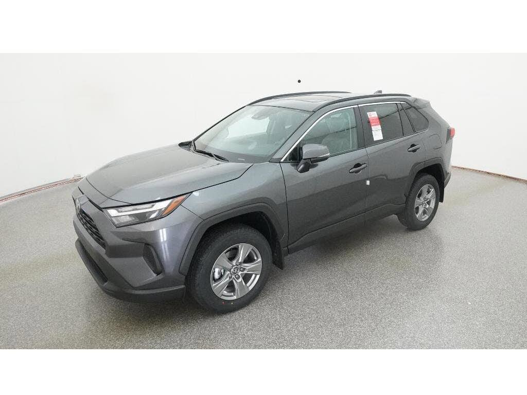 2025 Toyota RAV4 XLE FWD