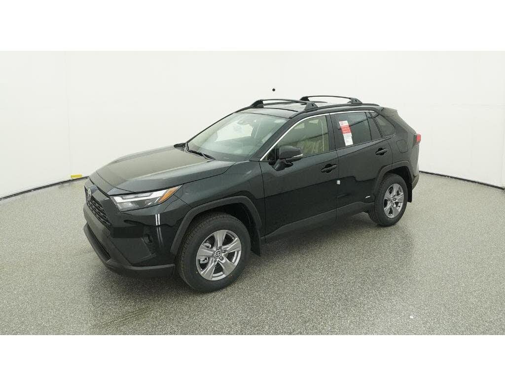 2025 Toyota RAV4 Hybrid XLE AWD