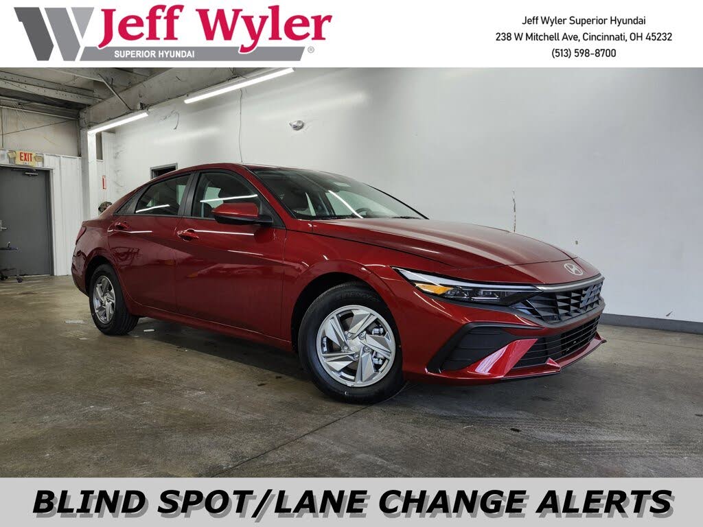 2026 Hyundai Elantra SE FWD