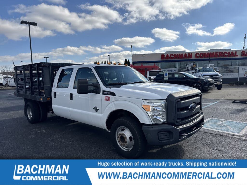 2012 Ford F-350 Super Duty Chassis XL Crew Cab DRW RWD