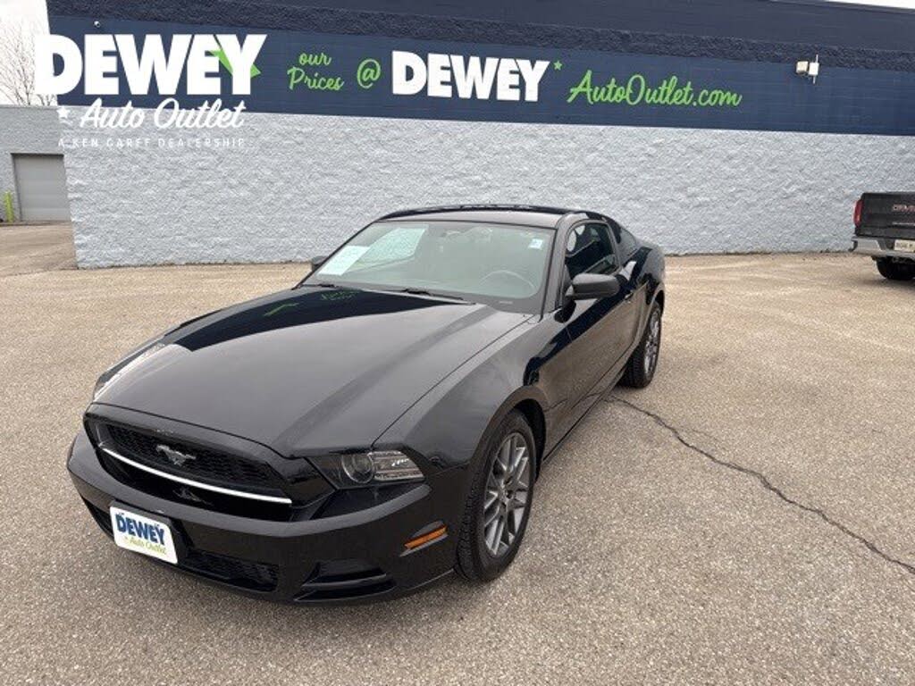2014 Ford Mustang V6 Coupe RWD