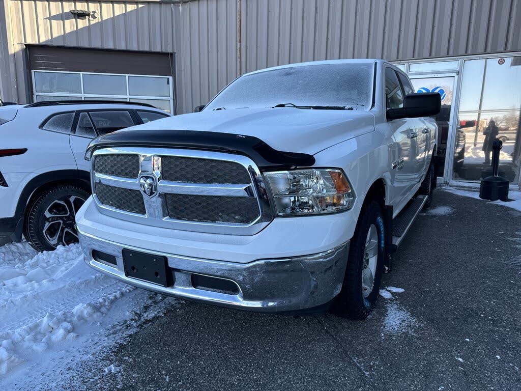 2016 RAM 1500 SLT Crew Cab 4WD