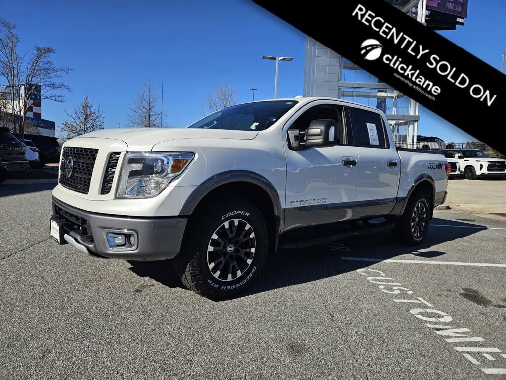 2018 Nissan Titan PRO-4X Crew Cab 4WD