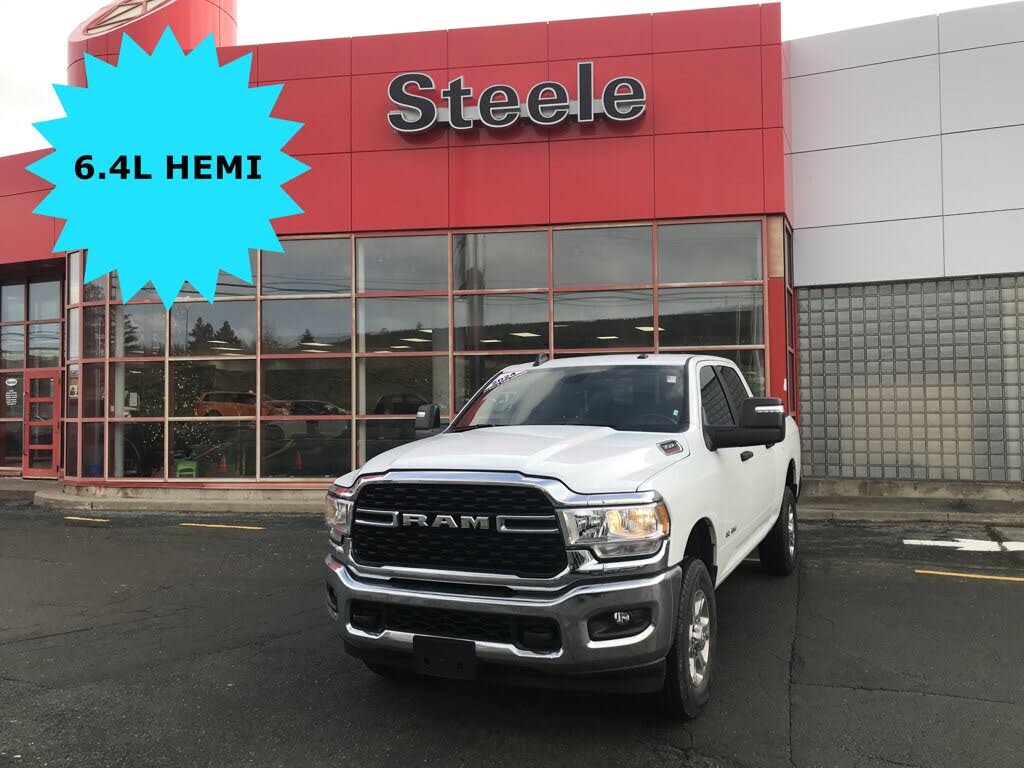2024 RAM 3500 Big Horn Crew Cab 4WD