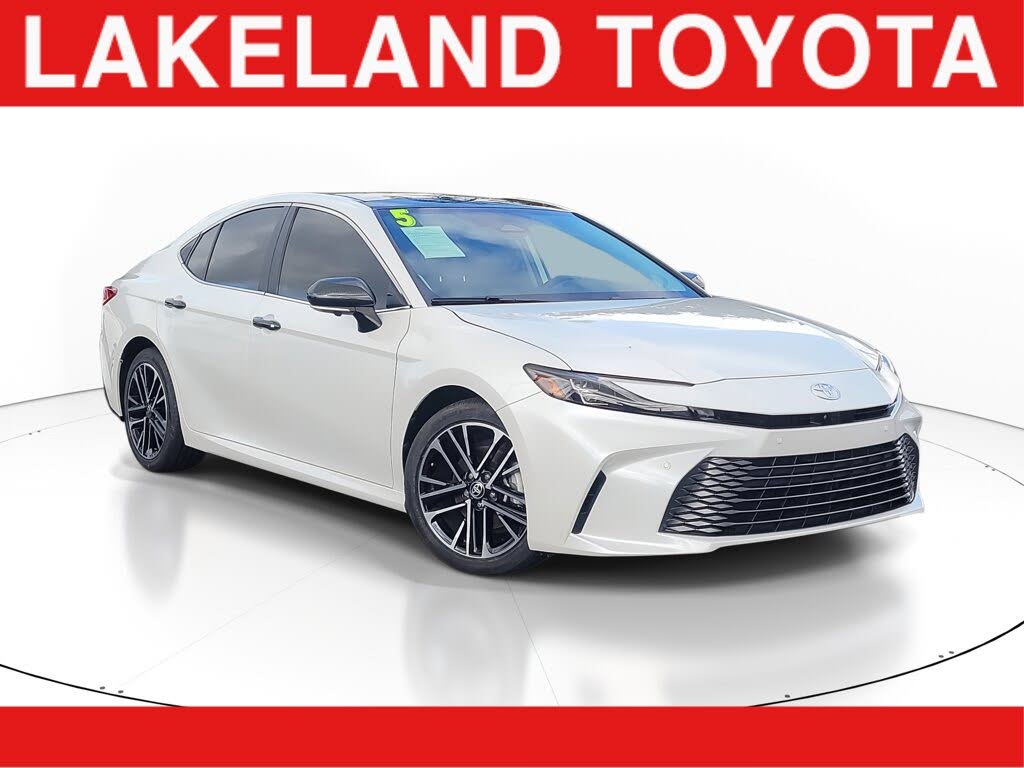 2025 Toyota Camry XLE FWD