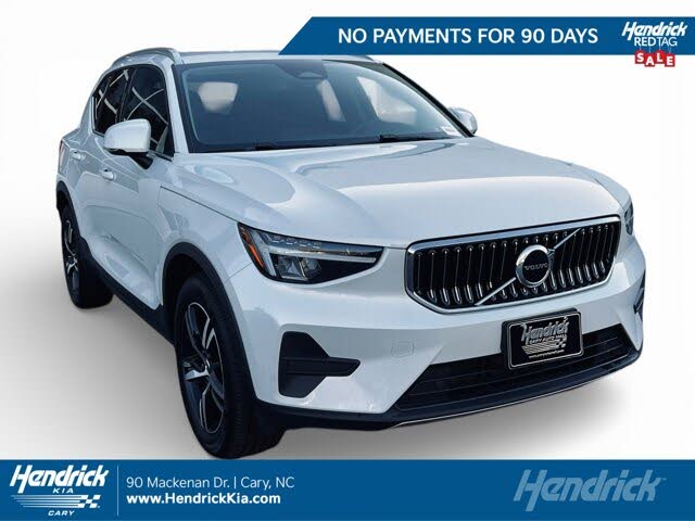 2025 Volvo XC40 B5 Core Bright Theme AWD