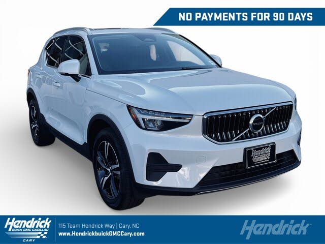 2025 Volvo XC40 B5 Core Bright Theme AWD