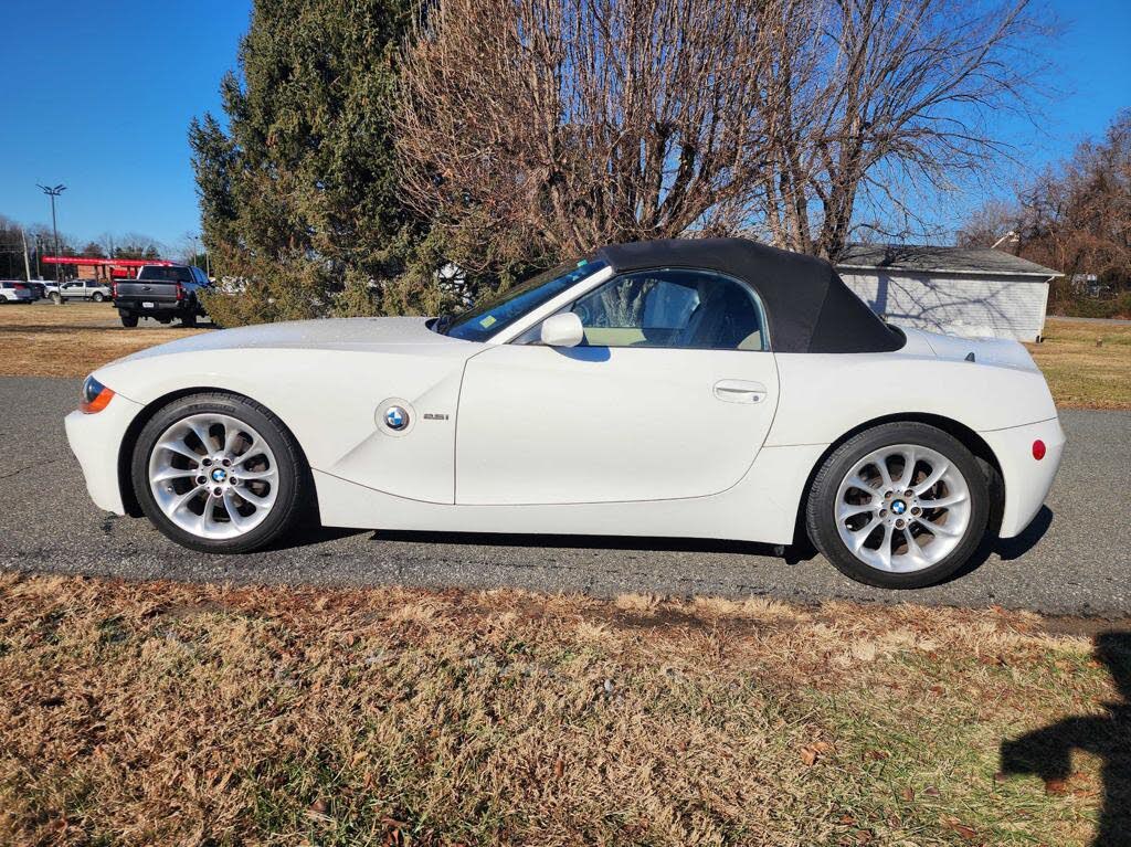 2003 BMW Z4 2.5i Roadster RWD