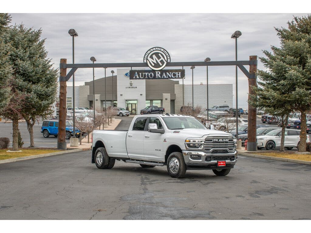 2025 RAM 3500 Laramie Crew Cab LB DRW 4WD